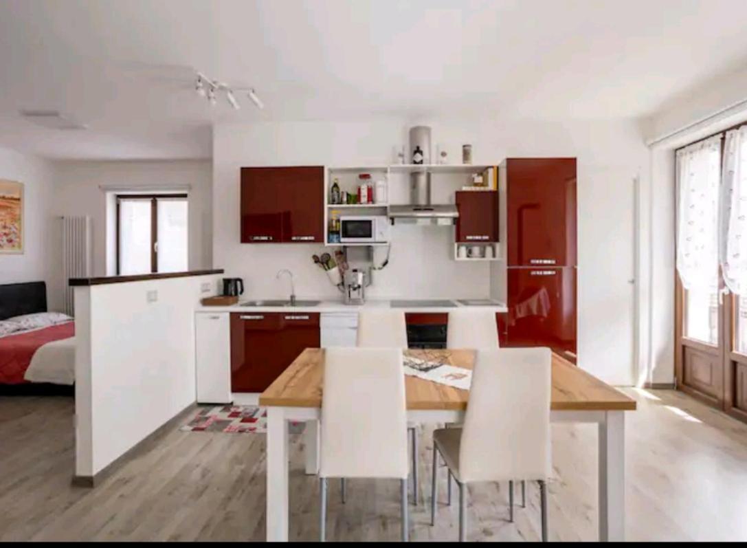 Iris Home Camblione Buitenkant foto