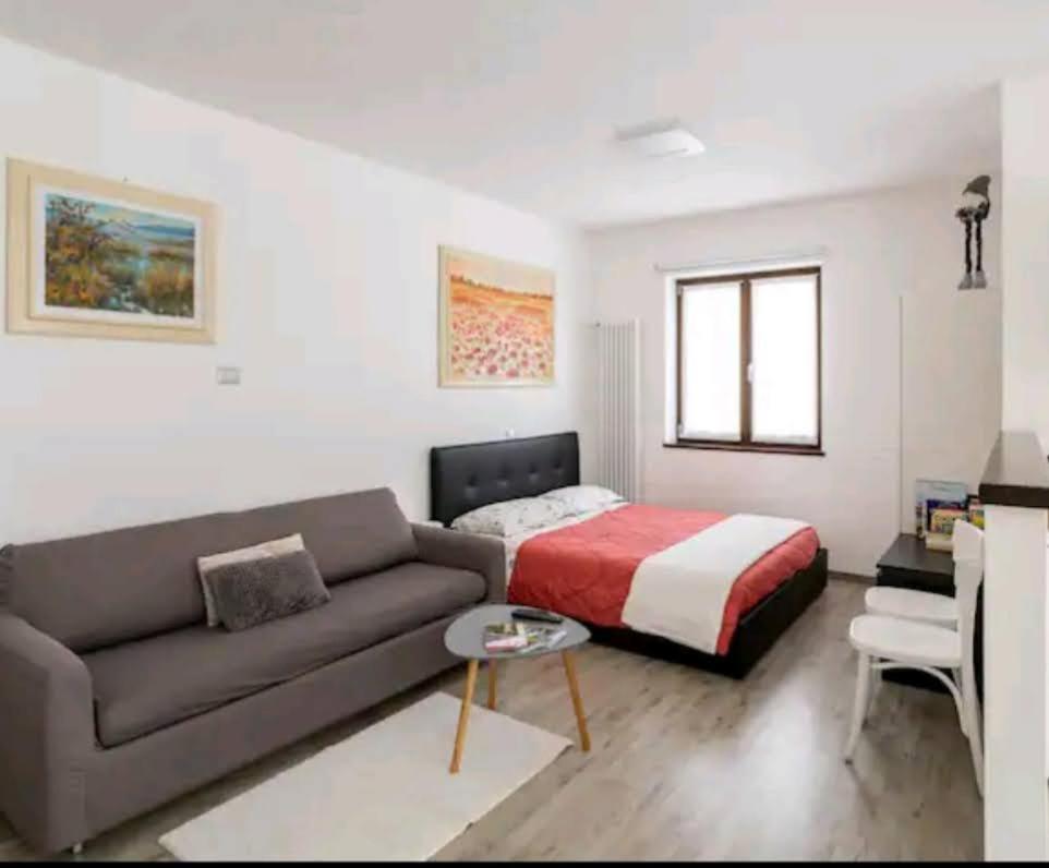 Iris Home Camblione Buitenkant foto